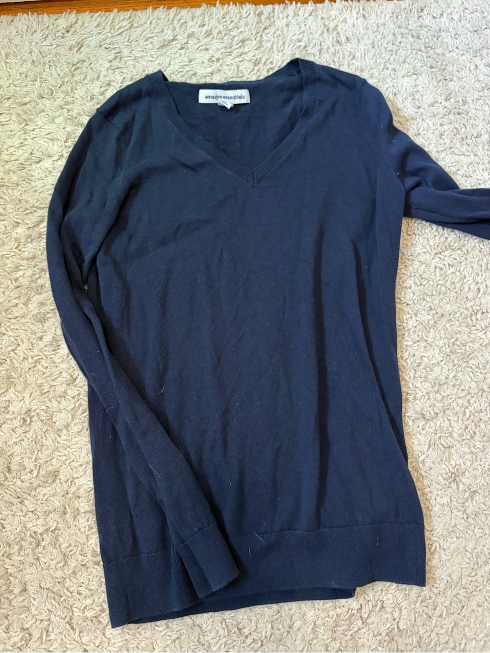 Amazon Essentials Women's Navy V-Neck Sweater